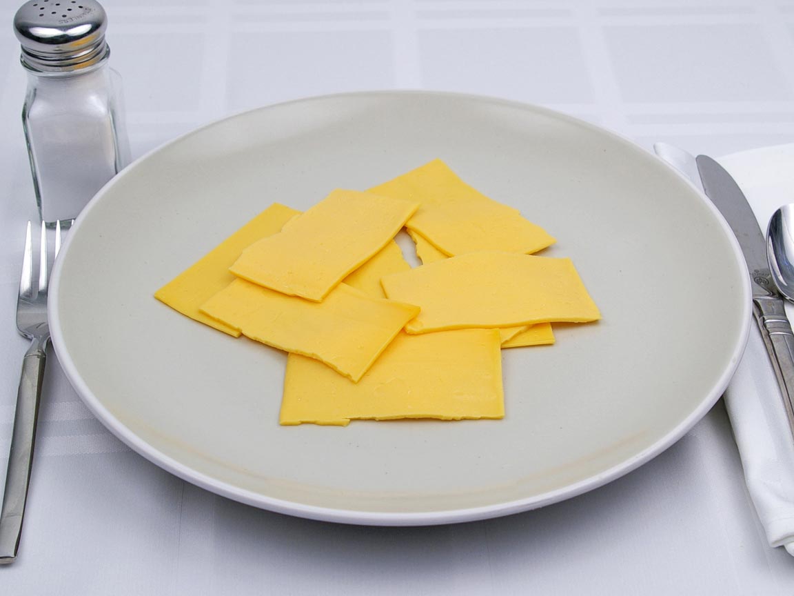 Calories in 4.5 slice(s) of American Cheese - Singles