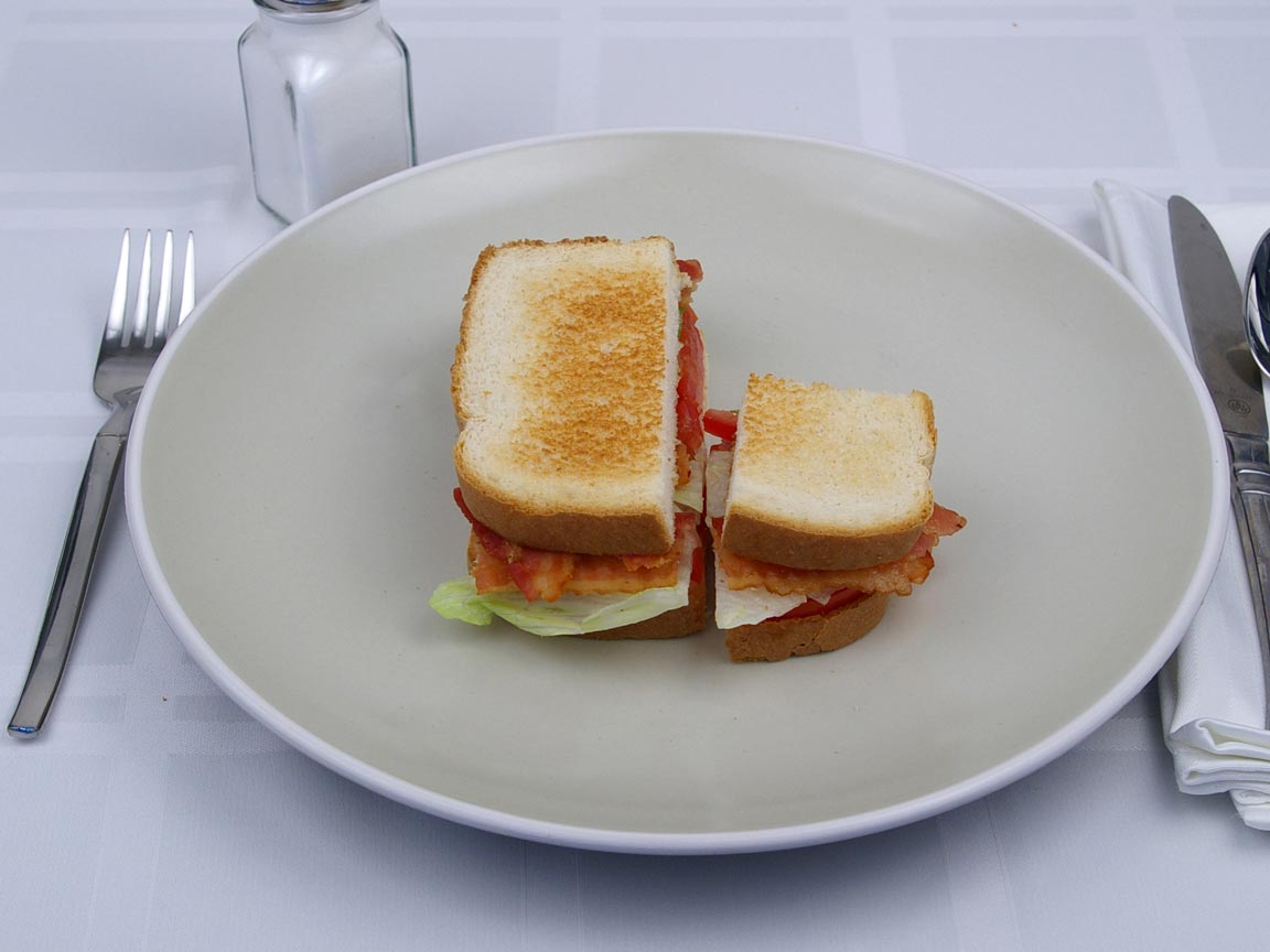Calories in 0.75 sandwich(es) of Bacon Lettuce Tomato Sandwich
