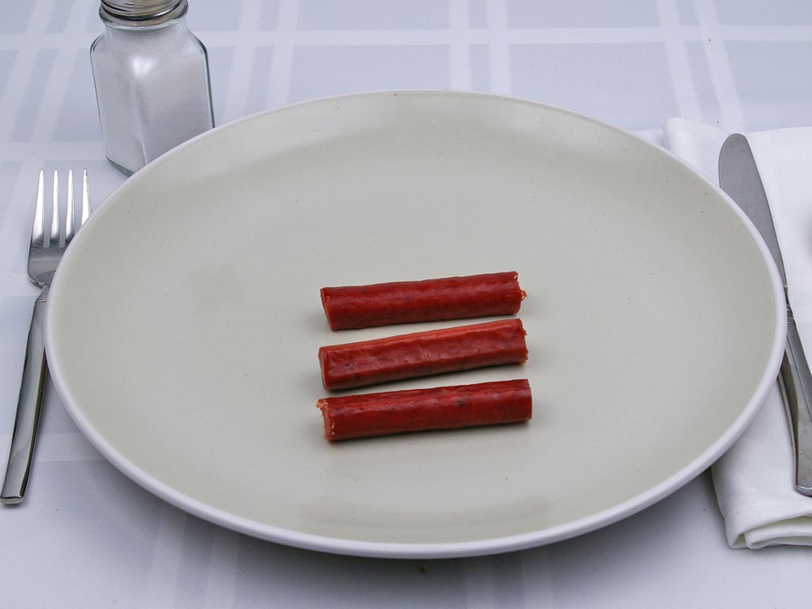 Calories in 1.5 stick(s) of Beef Sticks