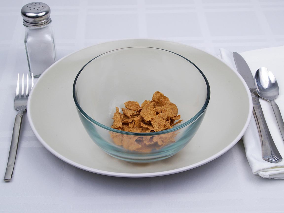 Calories in 0.5 cup(s) of Kellogg's - All Bran - Wheat Flakes Cereal
