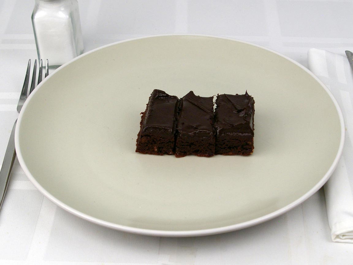 Calories in 0.75 brownie(s) of Frosted Chocolate Brownie