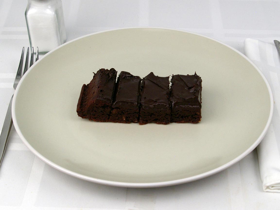 Calories in 1 brownie(s) of Frosted Chocolate Brownie