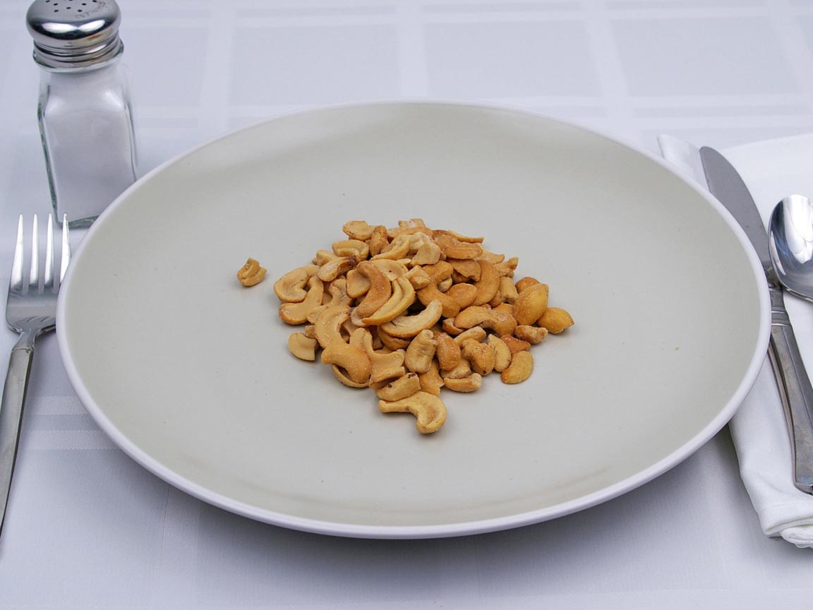 Calories in 68 grams of Cashews - No Salt