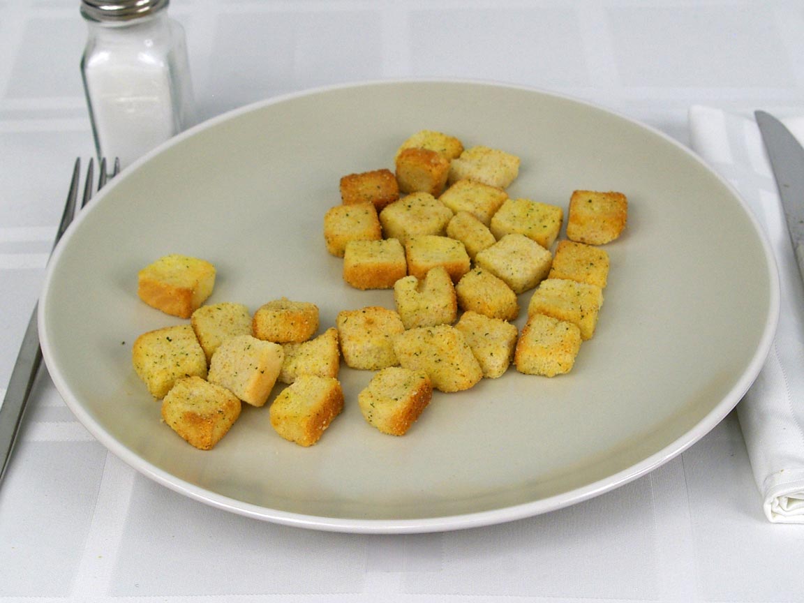 Calories in 29.91 ea(s) of Cheese & Garlic Croutons