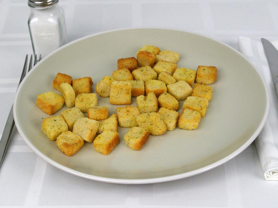 Calories in 35.9 ea(s) of Cheese & Garlic Croutons