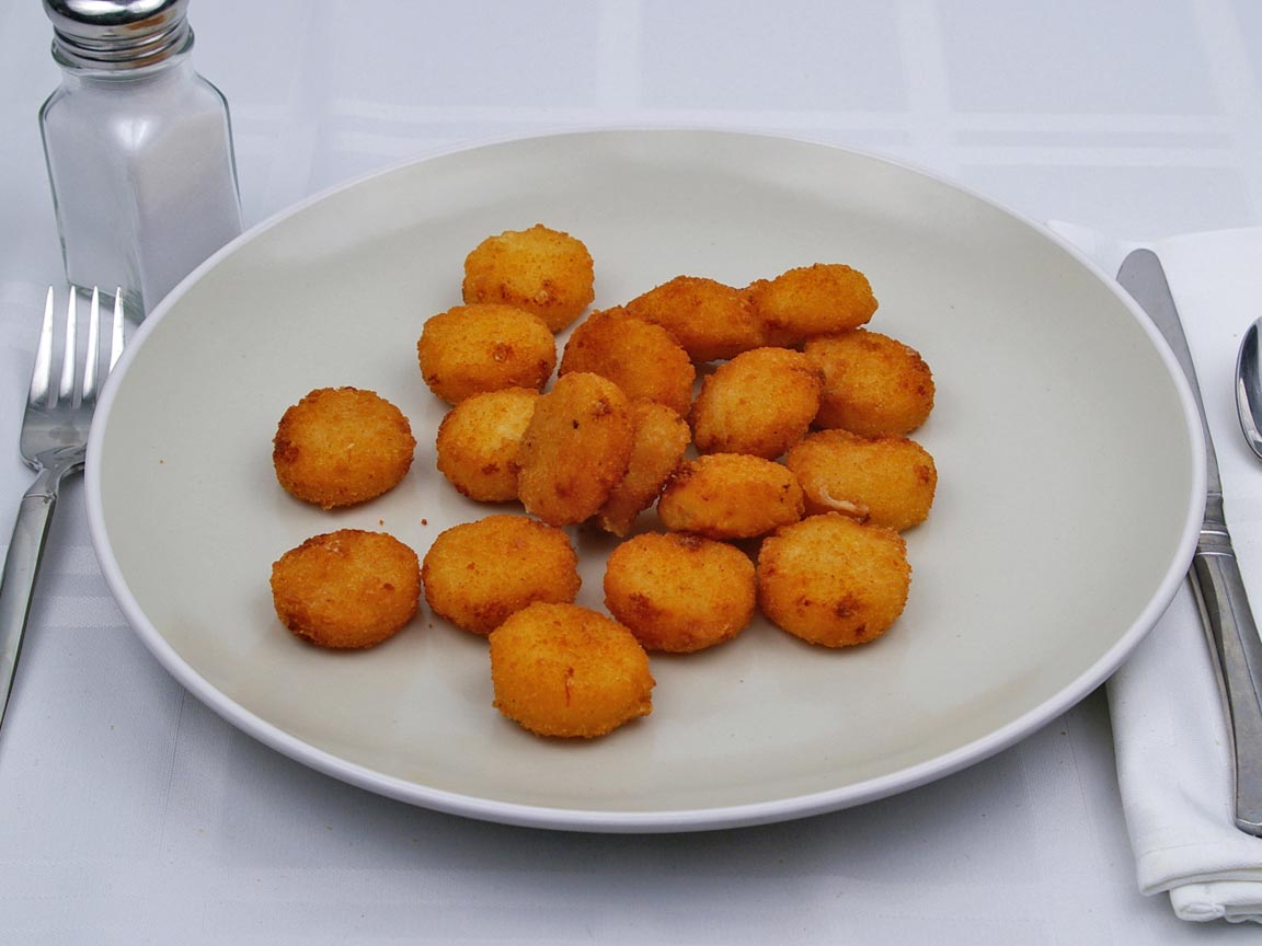 Calories in 18 tot(s) of Burger King - Cheesy Tots