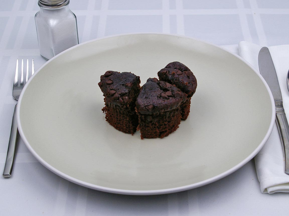 Calories in 0.75 muffin(s) of Chocolate Chocolate Chip Muffin