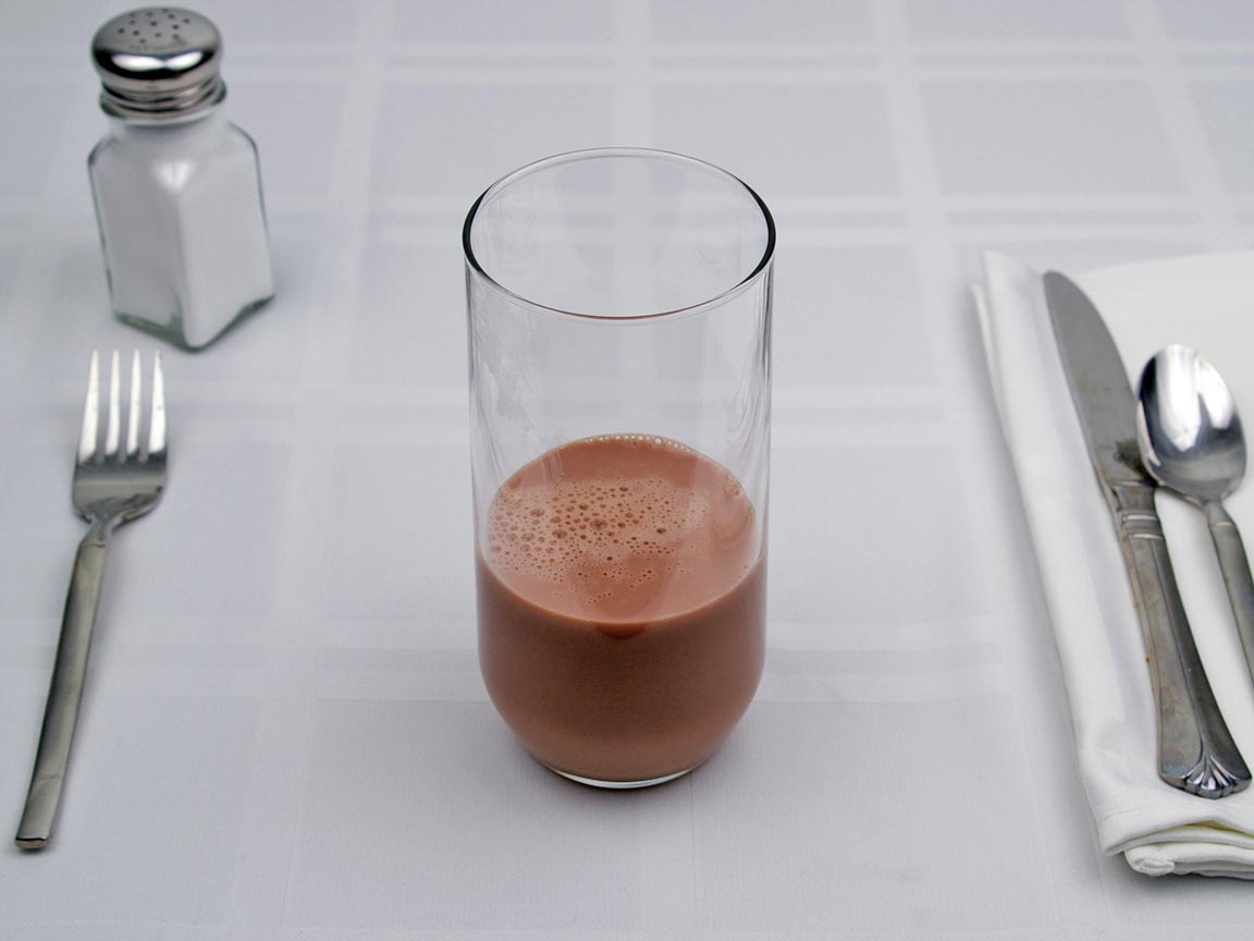 Calories in 7 fl oz(s) of Chocolate Milk - Whole - Avg