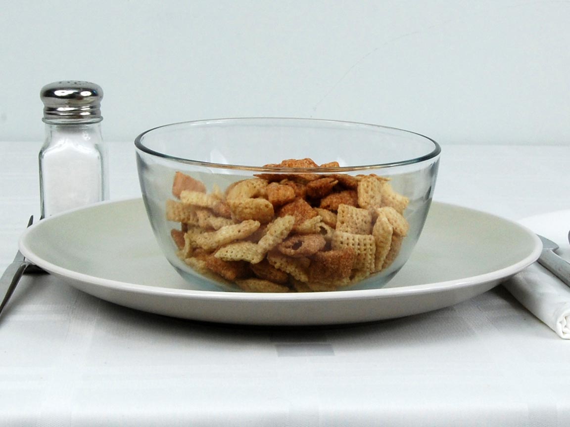 Calories in 1.5 cup(s) of Cinnamon Chex Cereal