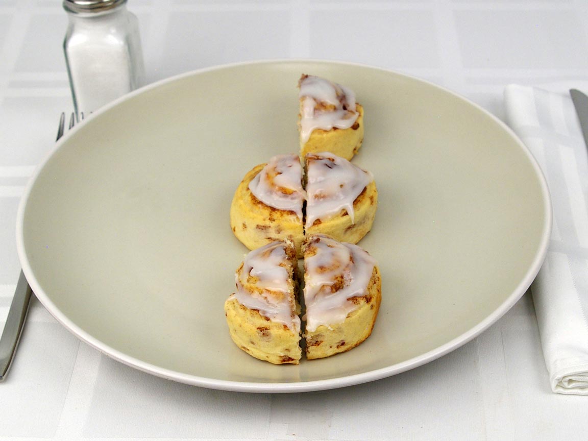 Calories in 2.5 roll(s) of Cinnamon Roll - Ready Bake