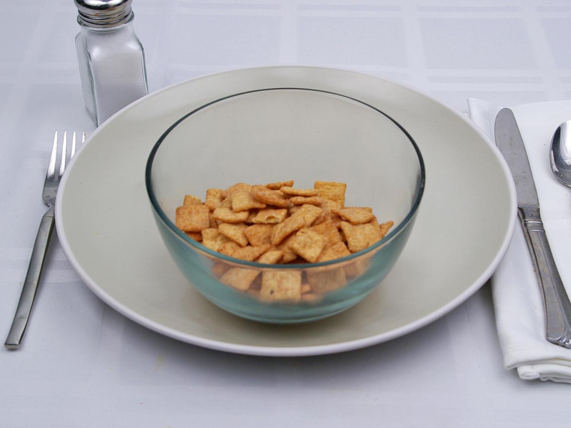 Calories in 1.25 cup(s) of Cinnamon Toast Crunch Cereal