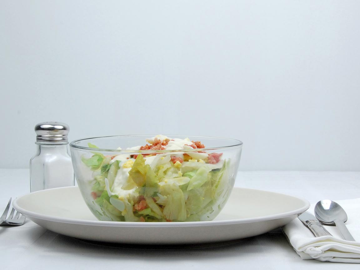 Calories in 1 salad of Cobb Salad