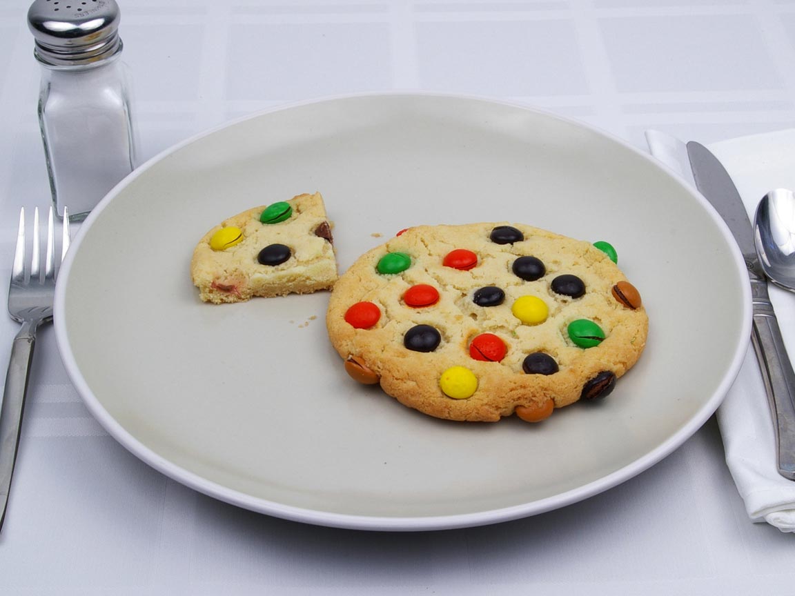 Calories in 1.25 cookie(s) of M&M Cookies - Large