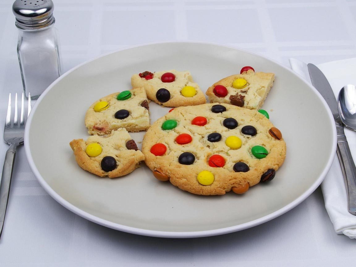 Calories in 2 cookie(s) of M&M Cookies - Large