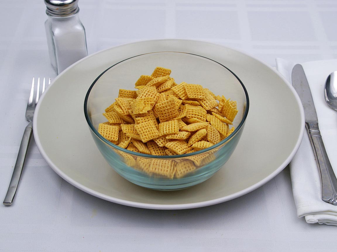 Calories in 2 cup(s) of Corn Chex Cereal