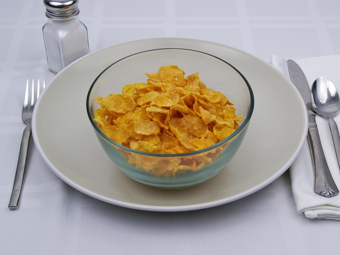 Calories in 2 cup(s) of Corn Flakes Cereal