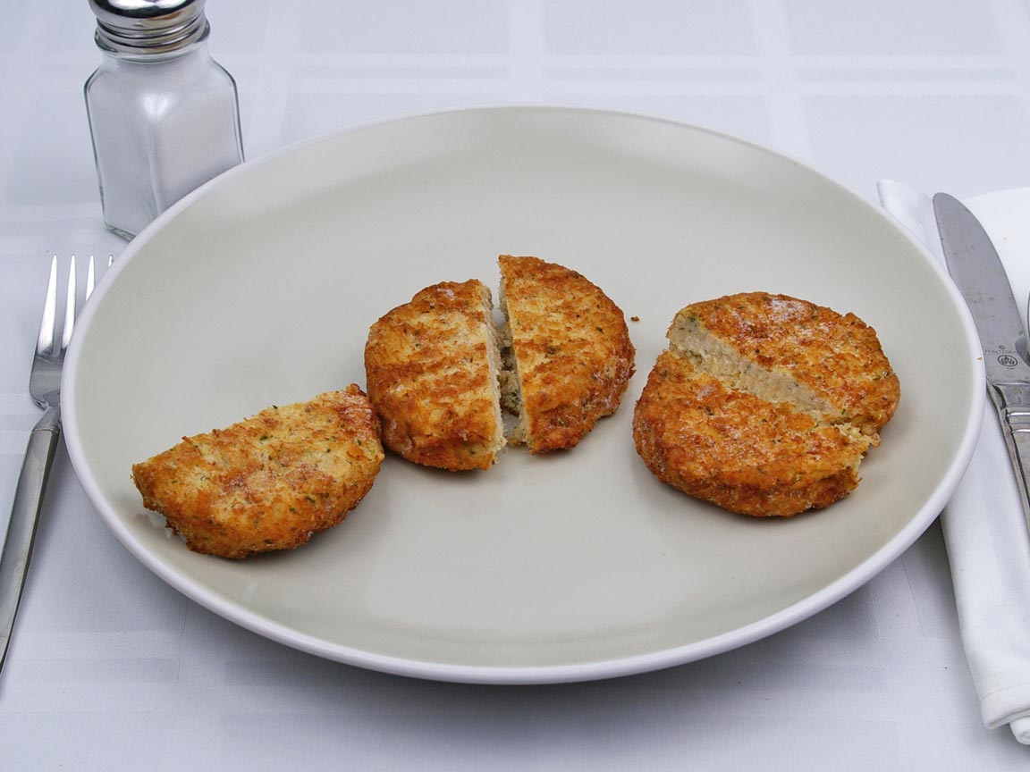 Calories in 2.5 cake(s) of Crab Cakes
