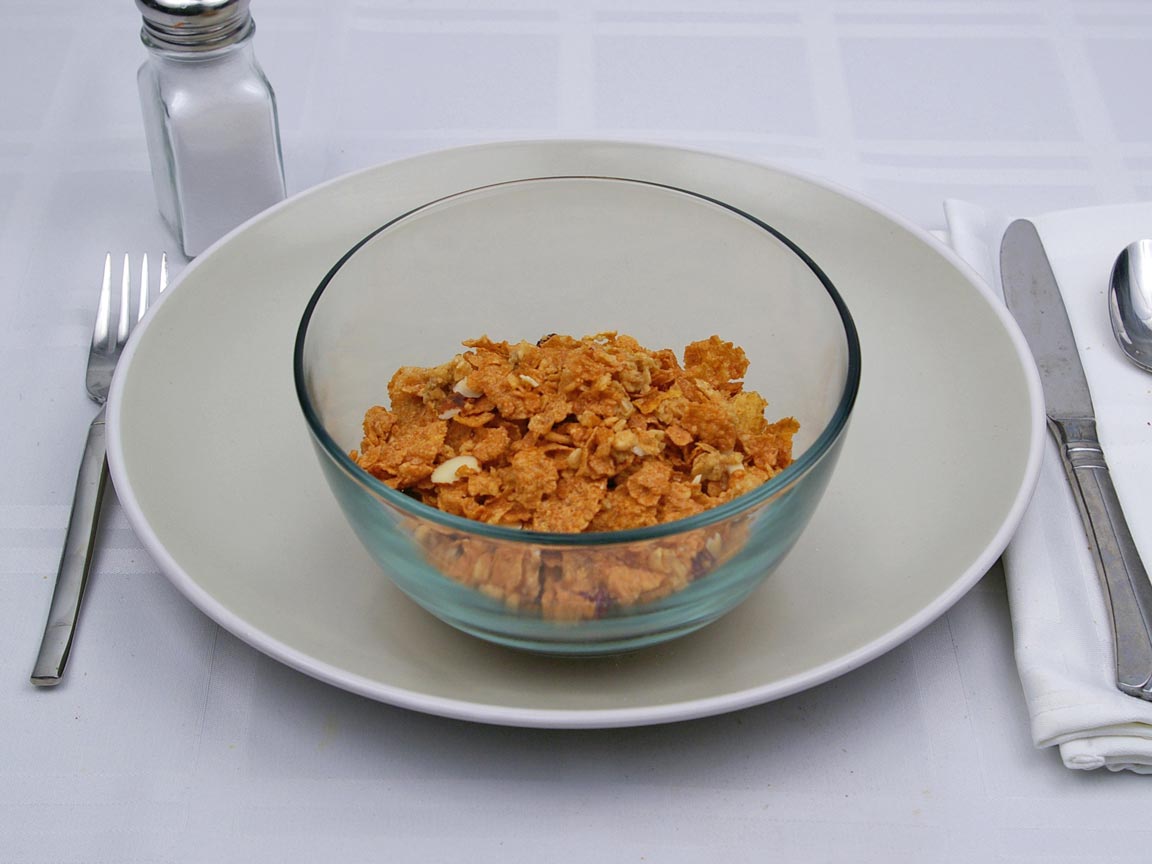 Calories in 1.5 cup of Cranberry Almond Crunch Cereal