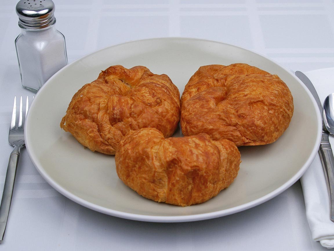 Calories in 5 croissant(s) of Butter Croissant
