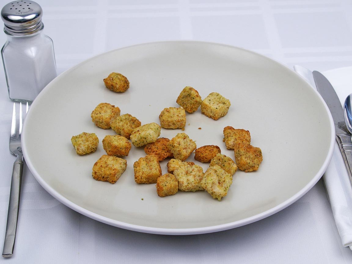 Calories in 0.83 cup(s) of Croutons - Seasoned