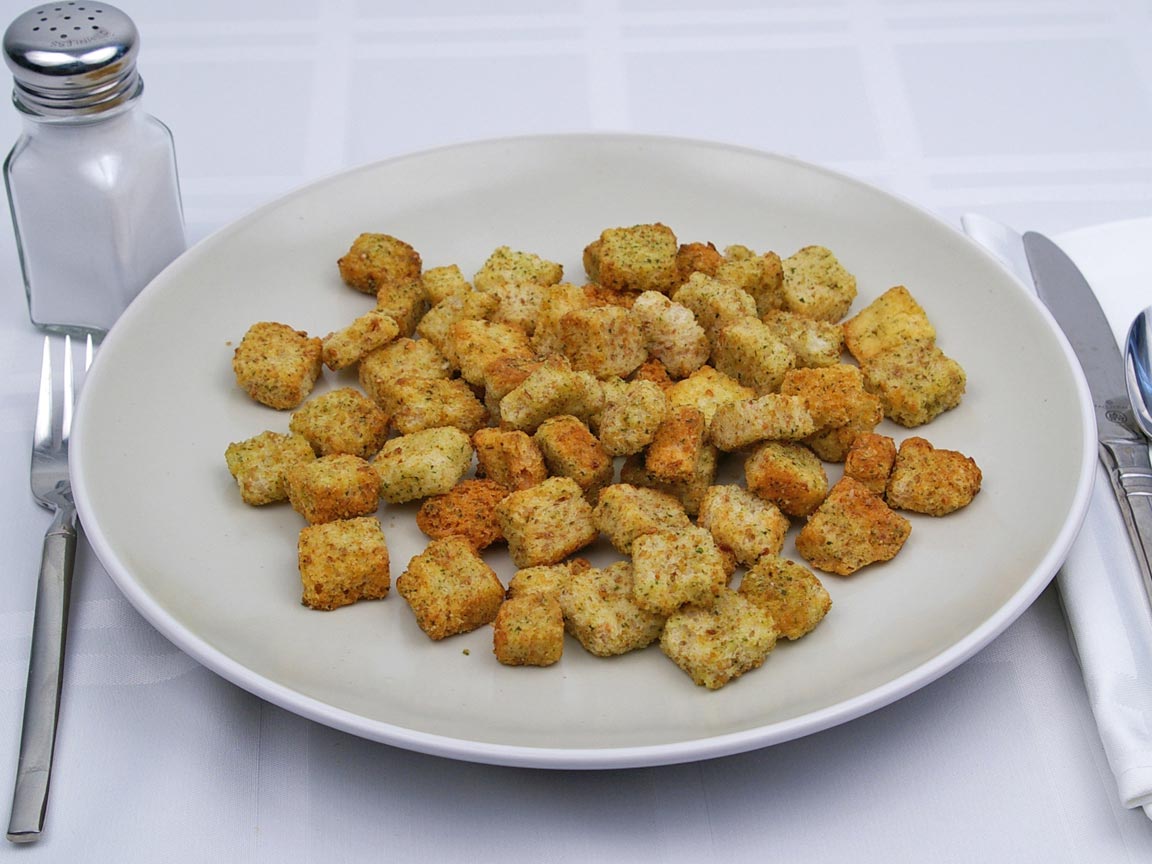 Calories in 2.33 cup(s) of Croutons - Seasoned