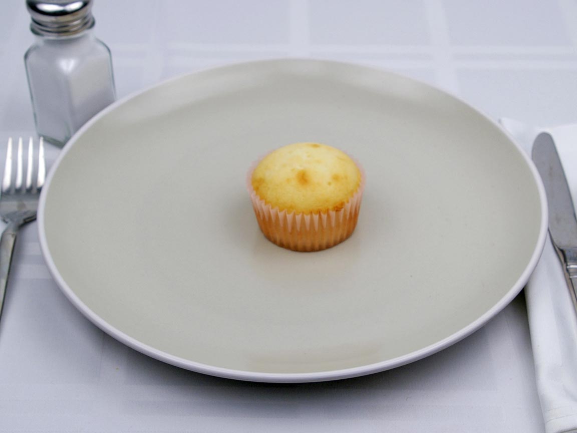 Calories in 1 cupcake(s) of Vanilla Cupcake - Plain - Avg