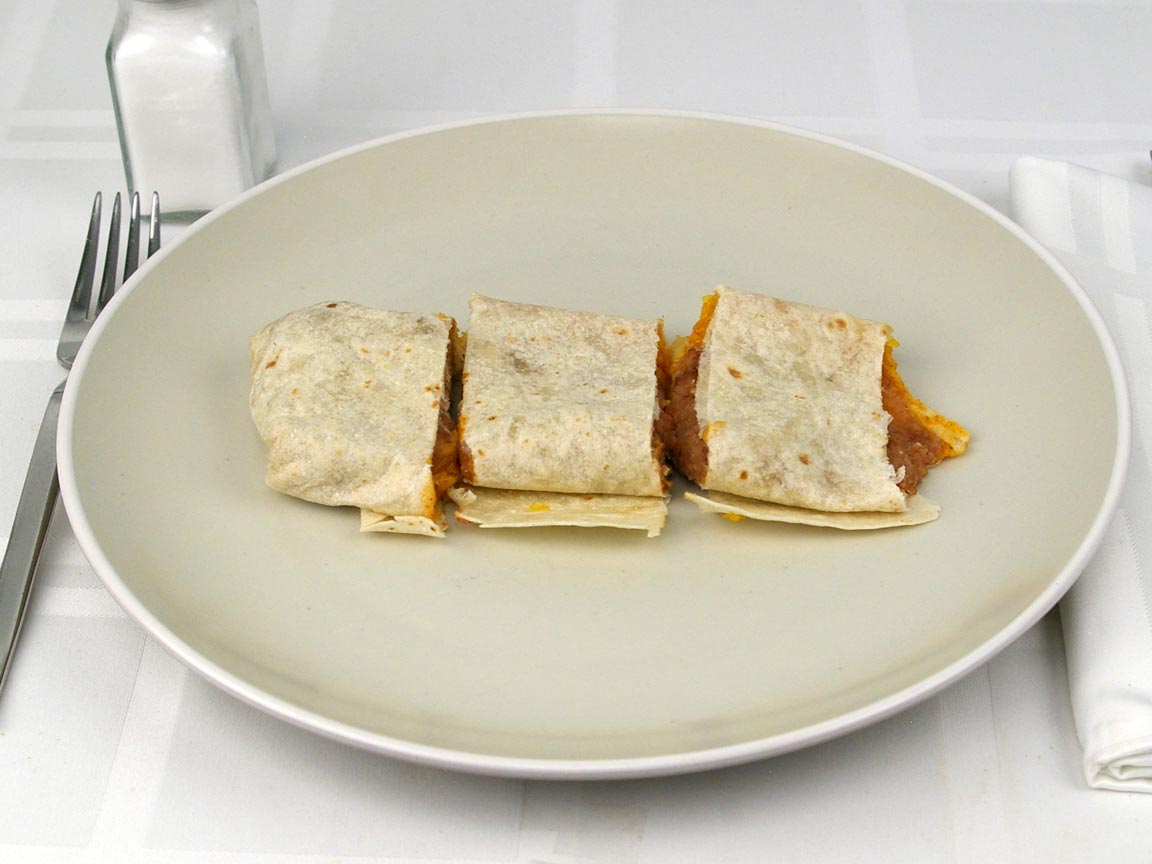Calories in 0.75 burrito(s) of Del Taco Bean and Cheese Burrito