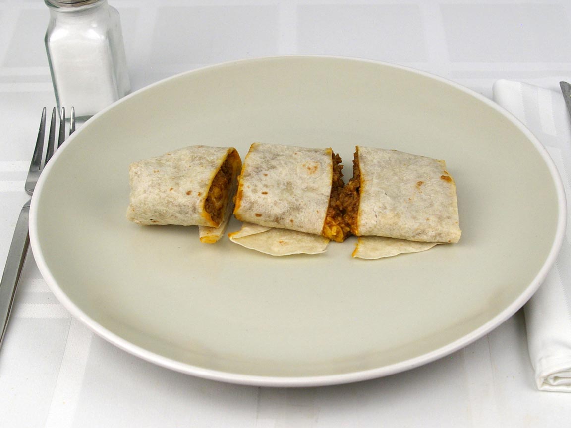 Calories in 0.75 burrito(s) of Del Taco - Del Beef Burrito with cheese