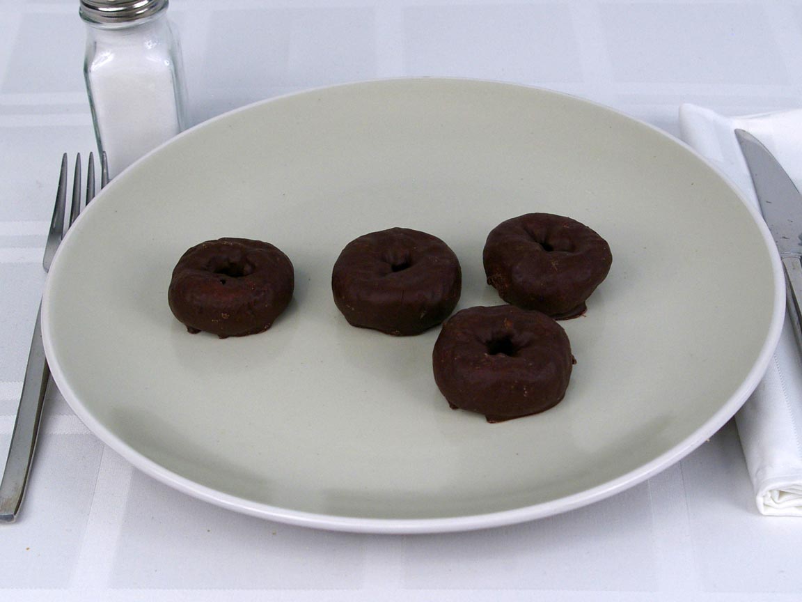 Calories in 4 ea(s) of Chocolate Frosted Donettes