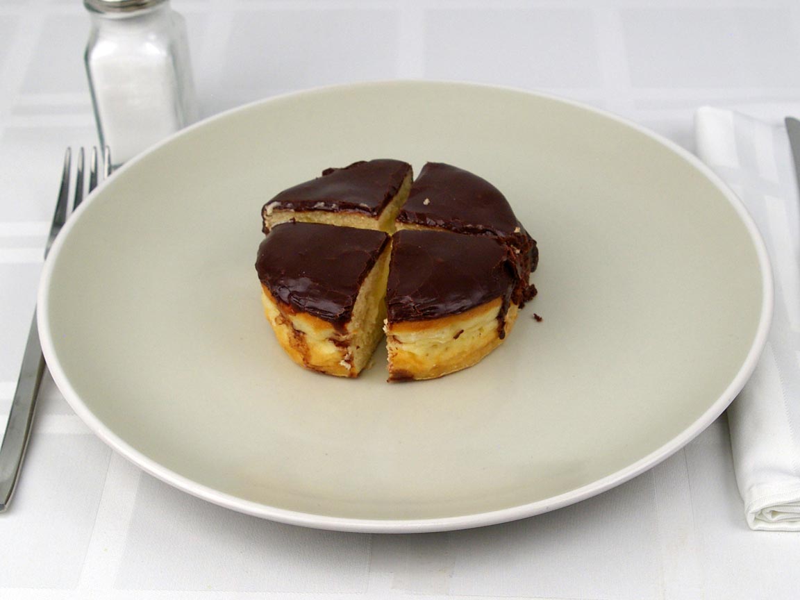 Calories in 1 donut(s) of Donut - Boston Cream