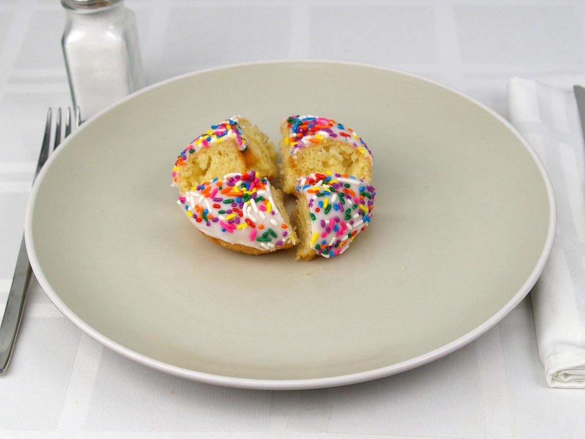 Calories in 1 donut(s) of Donut - Cake Sprinkles