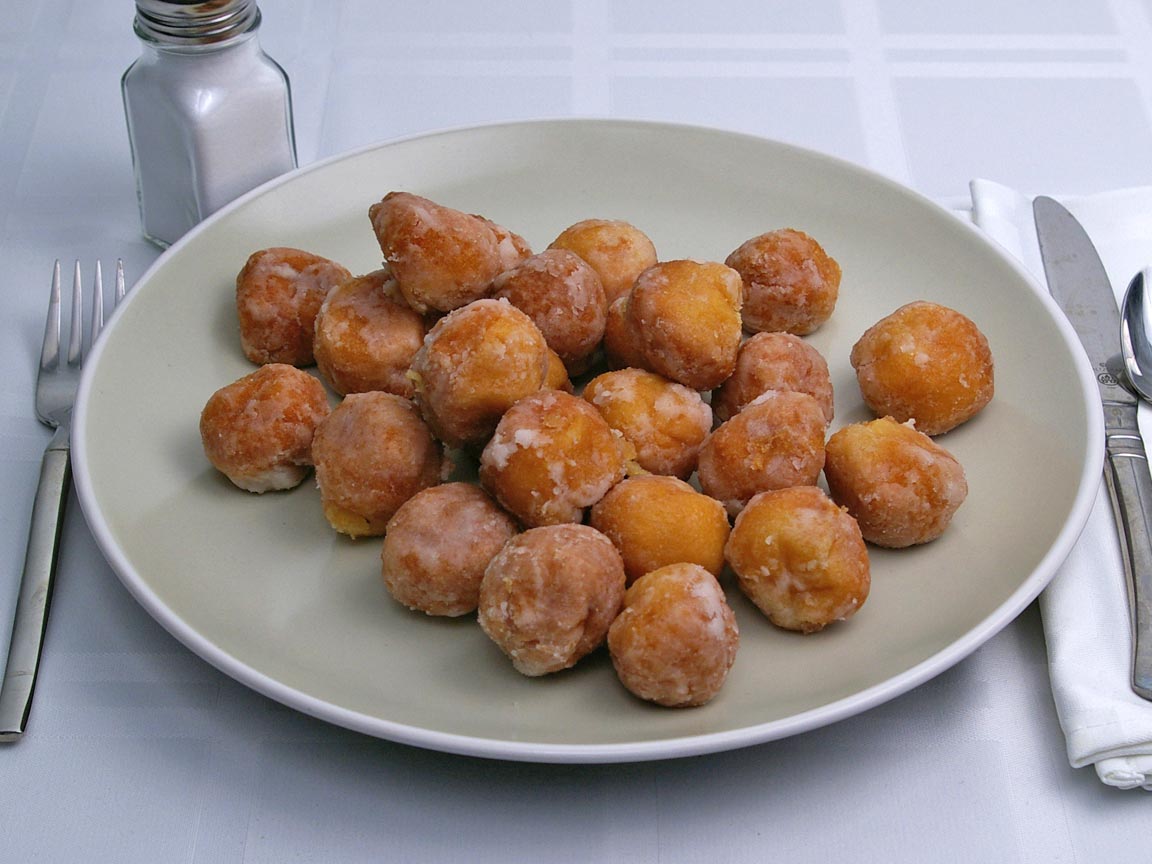 Calories in 24 donut hole(s) of Donut Holes - Cake