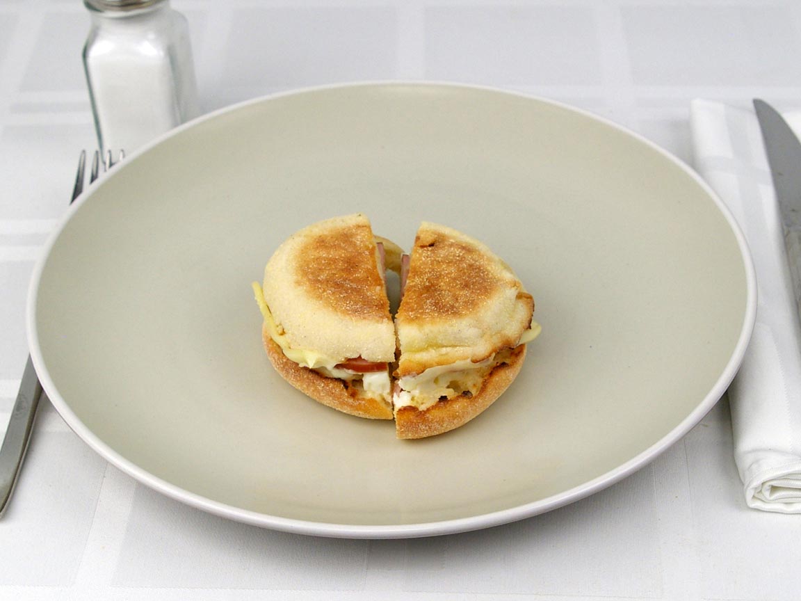 Calories in 1 sandwich(s) of Mcdonald's Egg White Delight