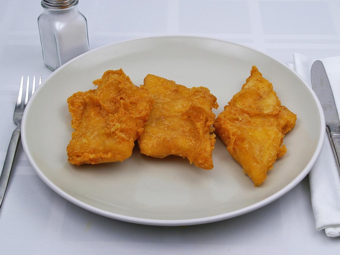 Calories in 3 fillet(s) of Fried Catfish -  Breaded 