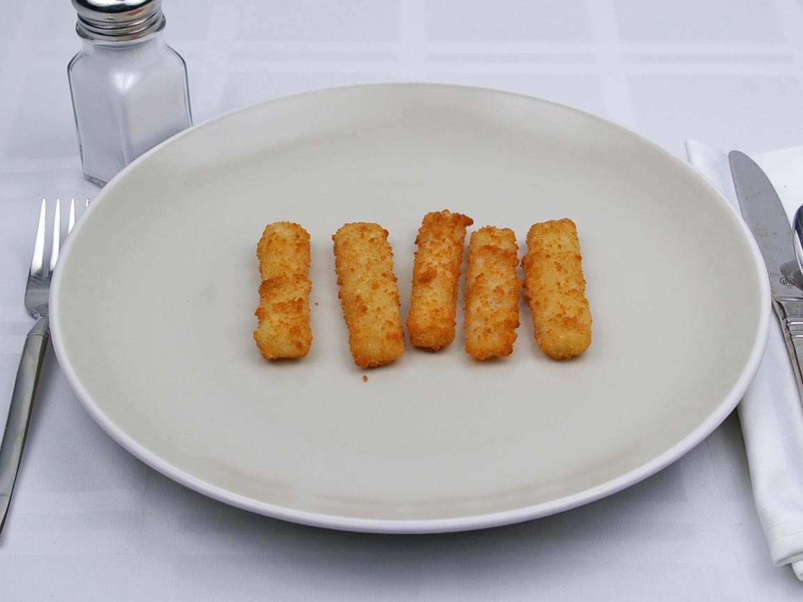 Calories in 5 stick(s) of Fish Sticks - Frozen