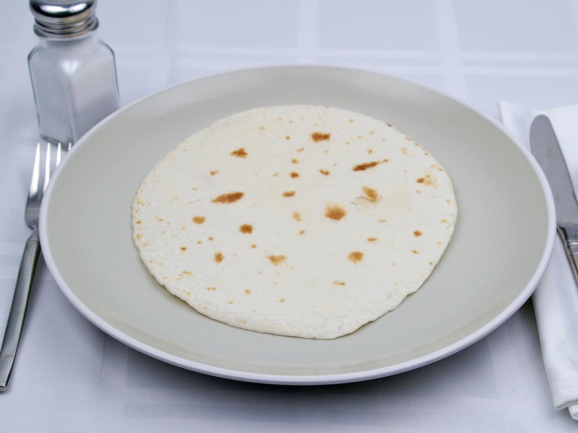 Calories in 1 tortilla(s) of Flour Tortilla