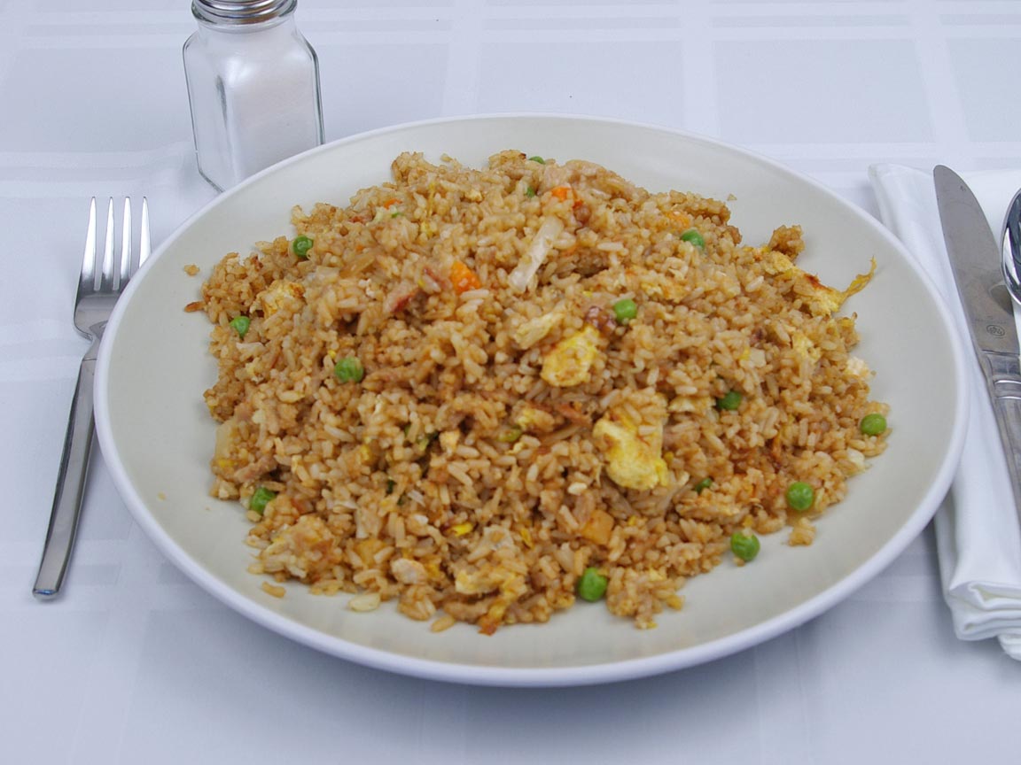 Calories in 4 cup(s) of Fried Rice 