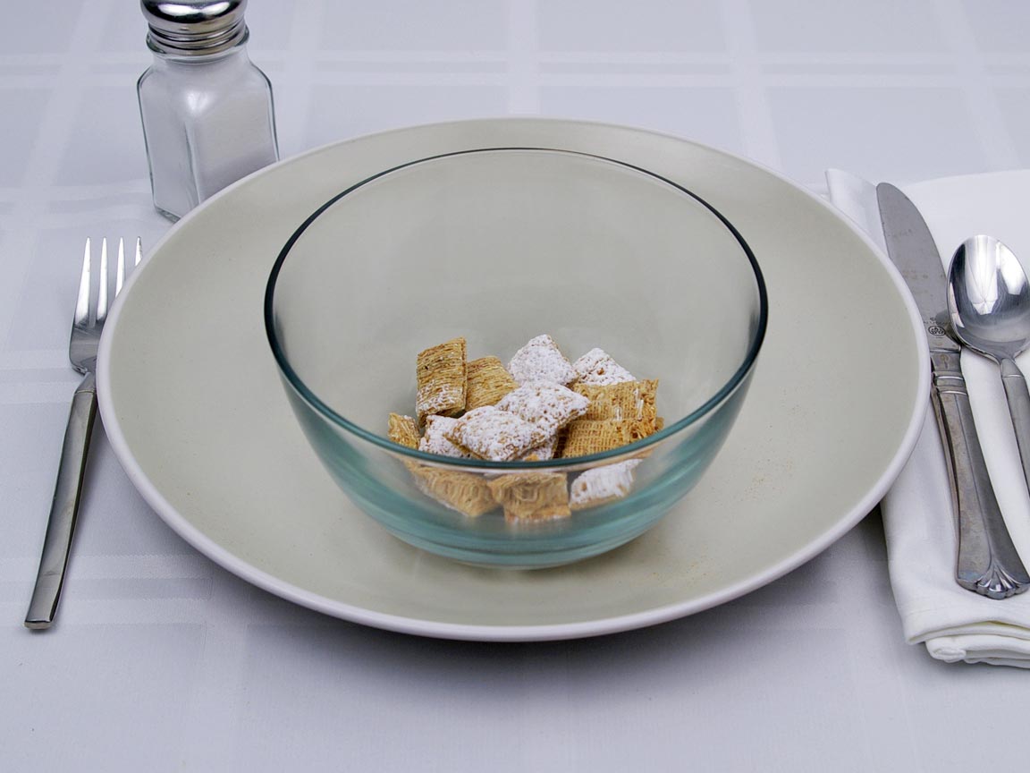 Calories in 0.5 cup(s) of Frosted Mini Wheats Cereal