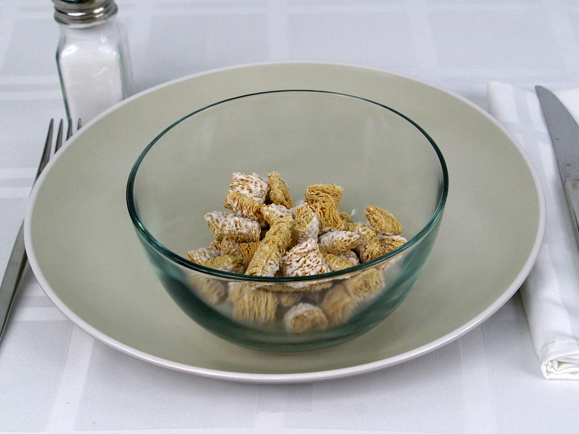 Calories in 1.25 cup(s) of Frosted Mini-Wheats Little Bites