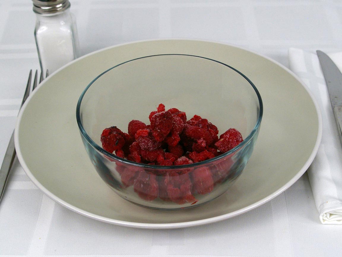 Calories in 1 cup(s) of Raspberries - Frozen