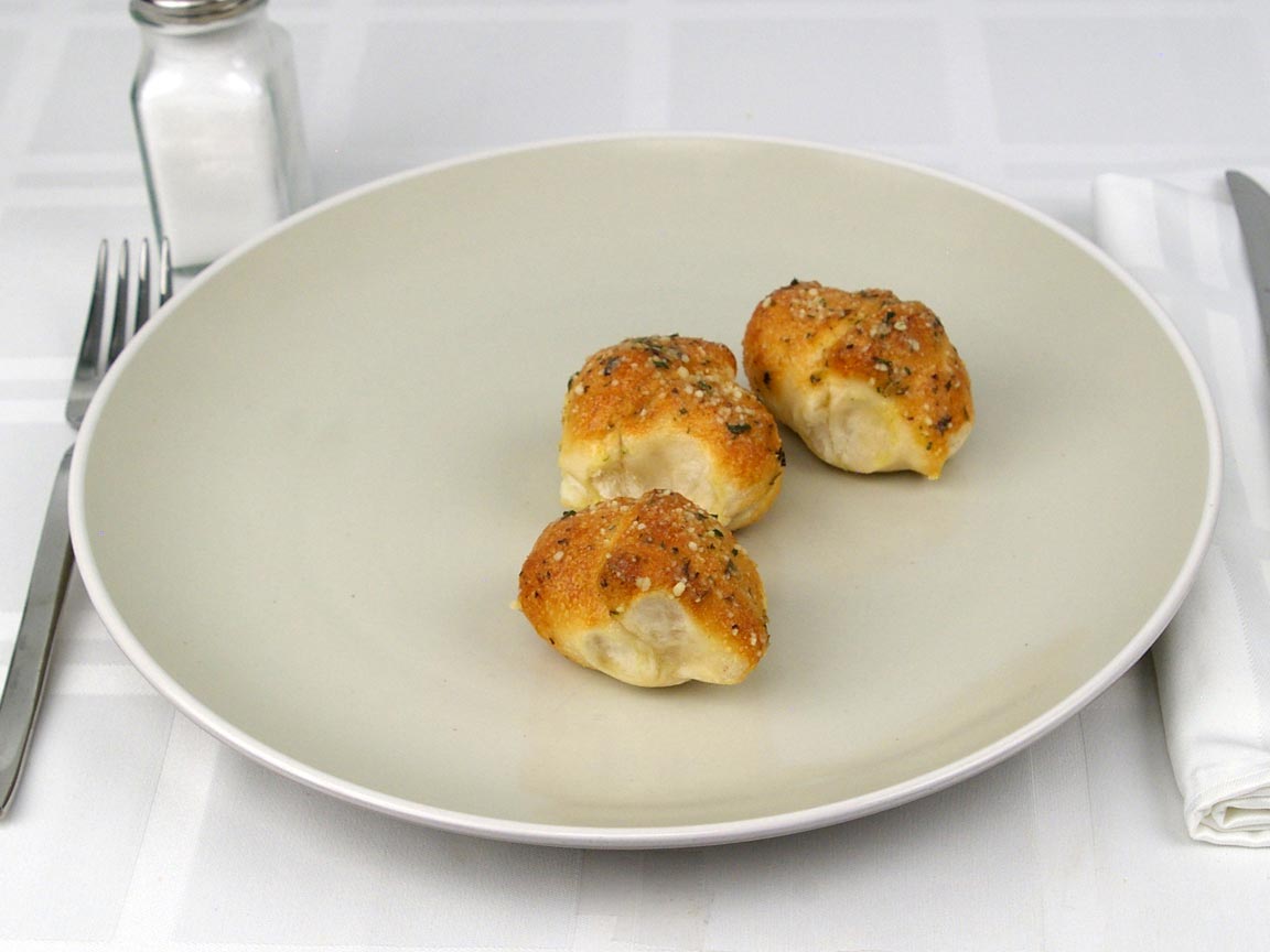 Calories in 3 piece(s) of Pizza Hut Garlic Knots