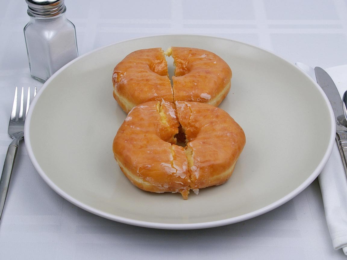 Calories in 2 donut(s) of Glazed Donut