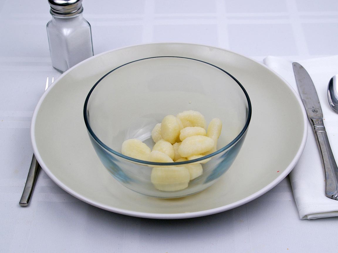 Calories in 0.5 cup(s) of Gnocchi - Potato
