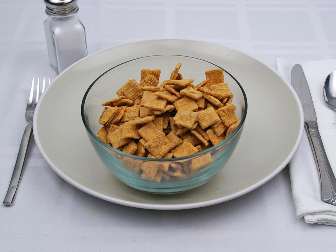 Calories in 2.25 cup(s) of Golden Grahams Cereal