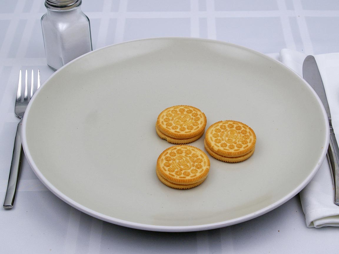 Calories in 3 cookie(s) of Golden Oreos Cookie