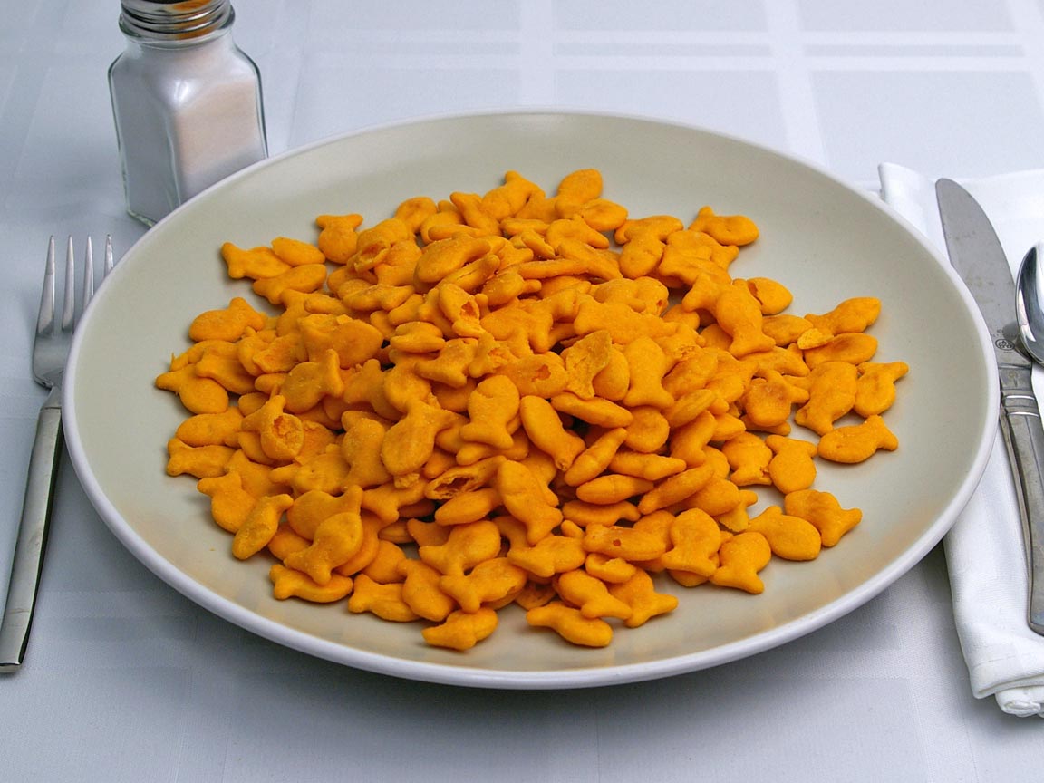 Calories in 141 grams of Goldfish Crackers - Cheddar