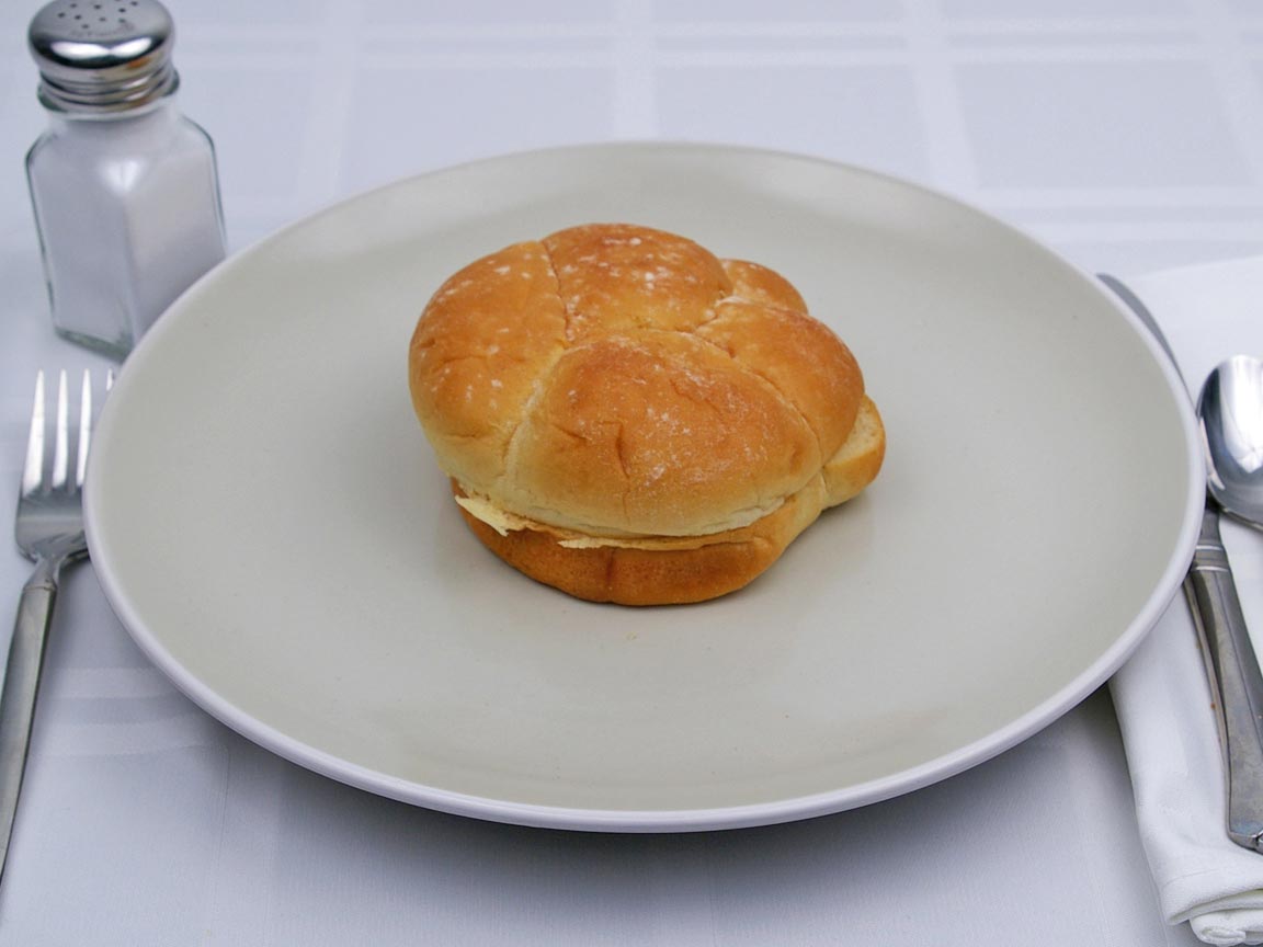 Calories in 1 bun(s) of Hamburger Bun - White - Avg