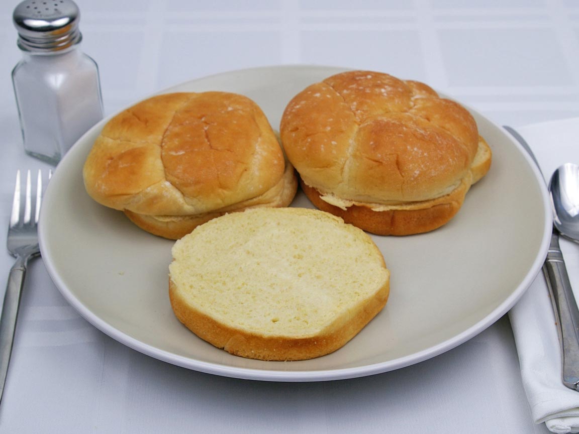 Calories in 2.5 bun(s) of Hamburger Bun - White - Avg