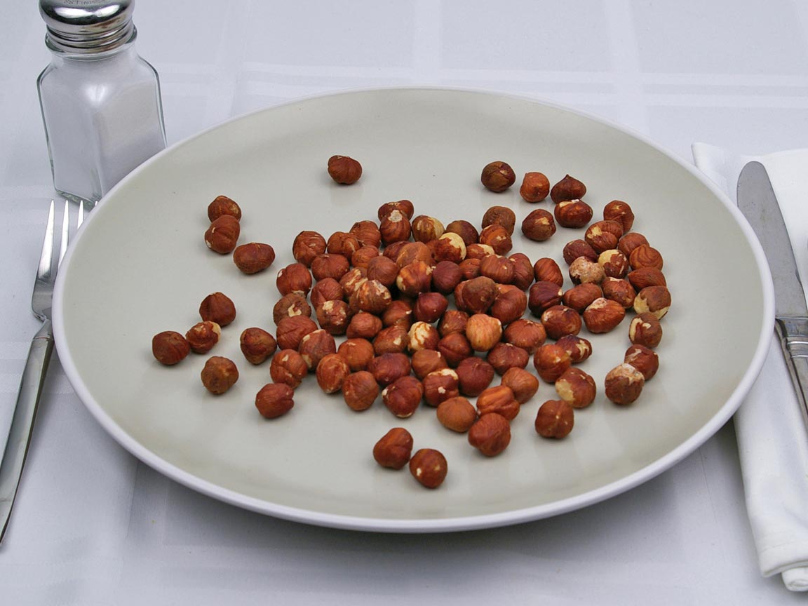 Calories in 0.75 cup(s) of Hazelnuts