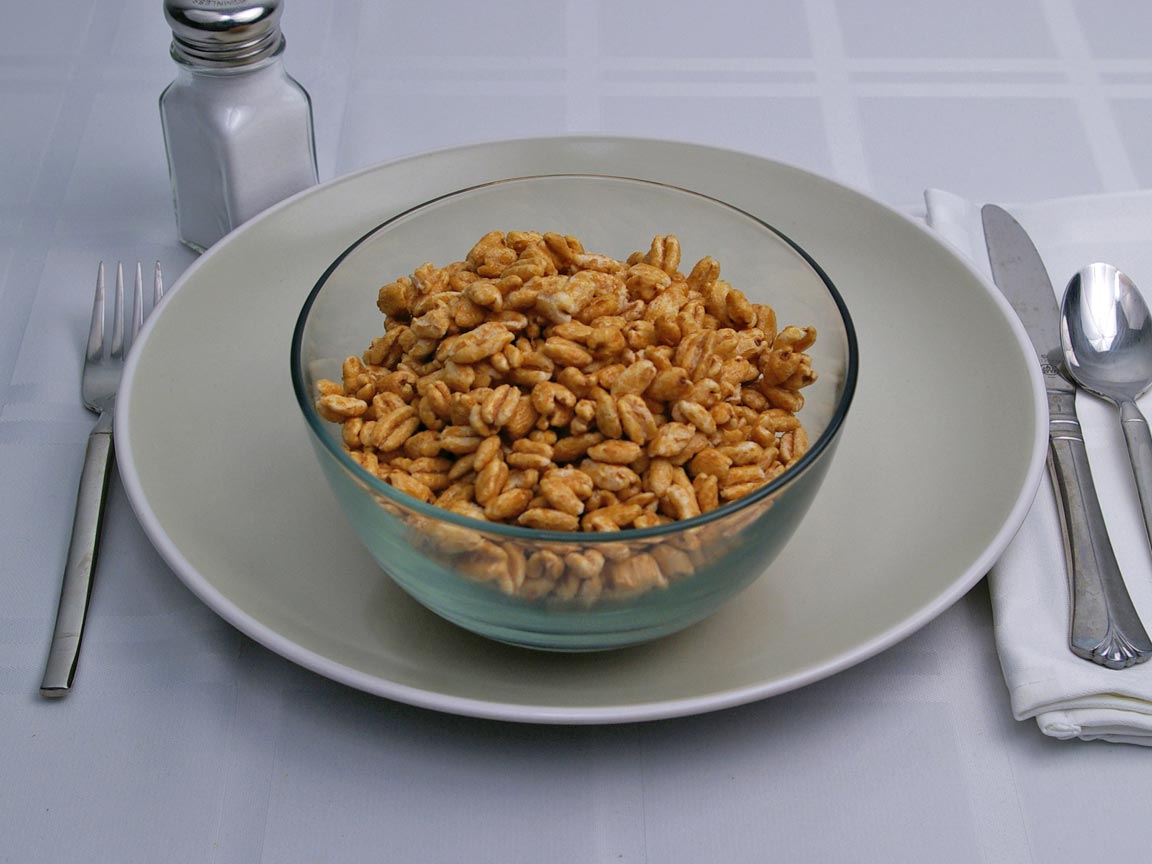 Calories in 2 cup(s) of Honey Smacks Cereal